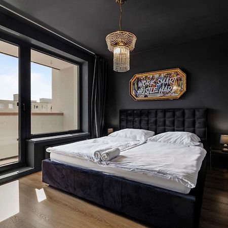Appartement Lam Black - Ac - Balcony à Bratislava Extérieur photo