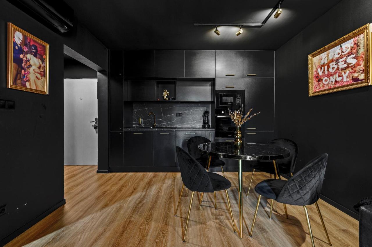Appartement Lam Black - Ac - Balcony à Bratislava Extérieur photo