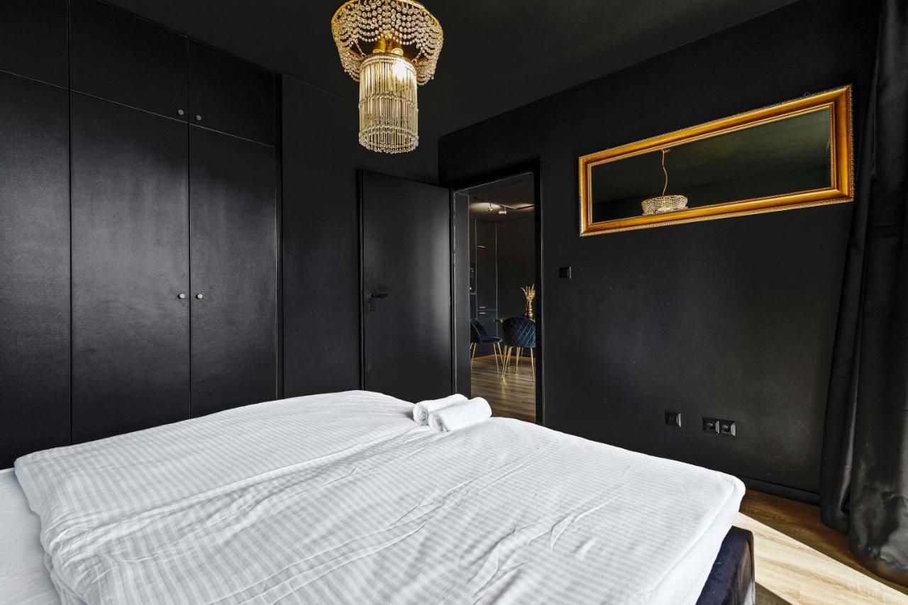Appartement Lam Black - Ac - Balcony à Bratislava Extérieur photo